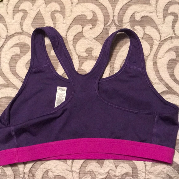 Nike sports bra - Picture 2 of 2